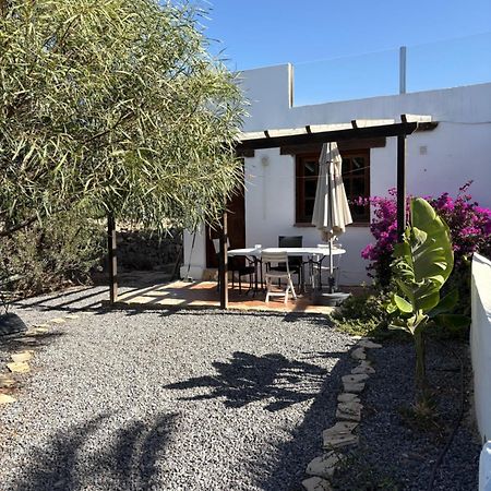 Orange House, Surf&Yoga Lajares Villa Luaran gambar