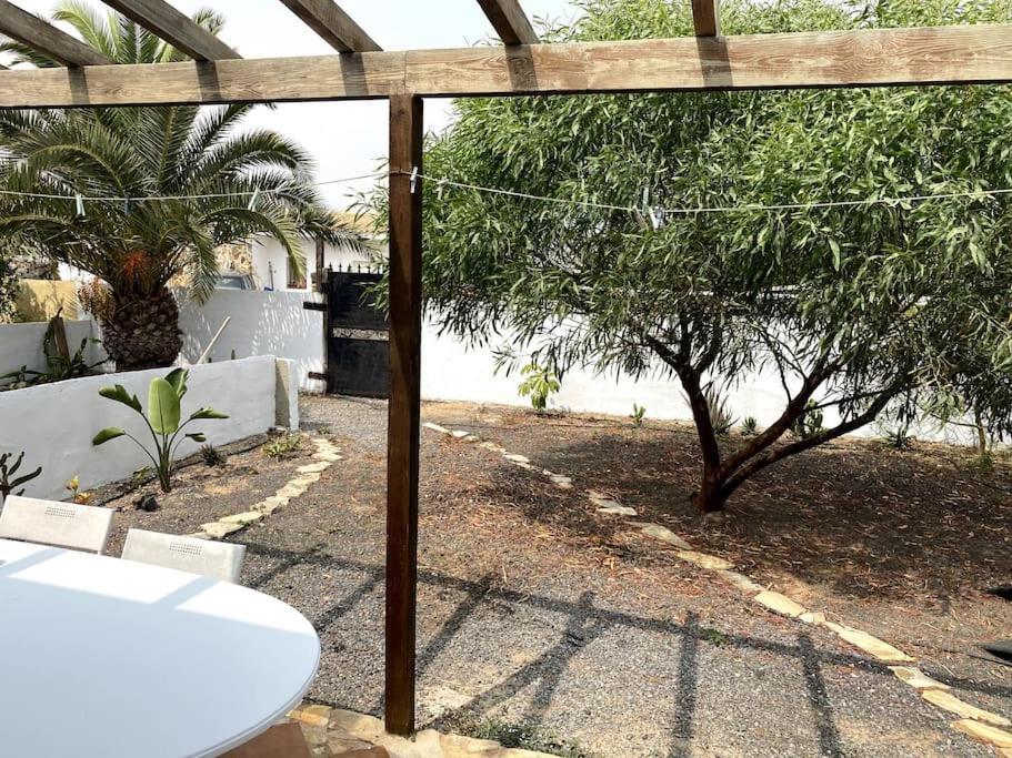 Orange House, Surf&Yoga Lajares Villa Luaran gambar